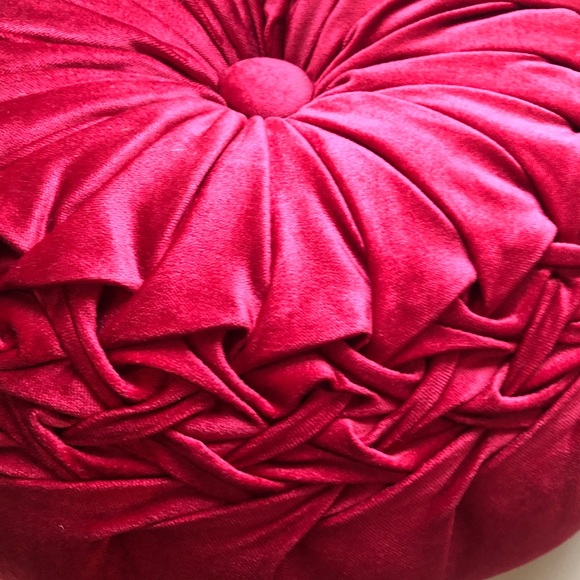 RED VELVET PLEATED THROW PILLOW - Picture 2 of 7